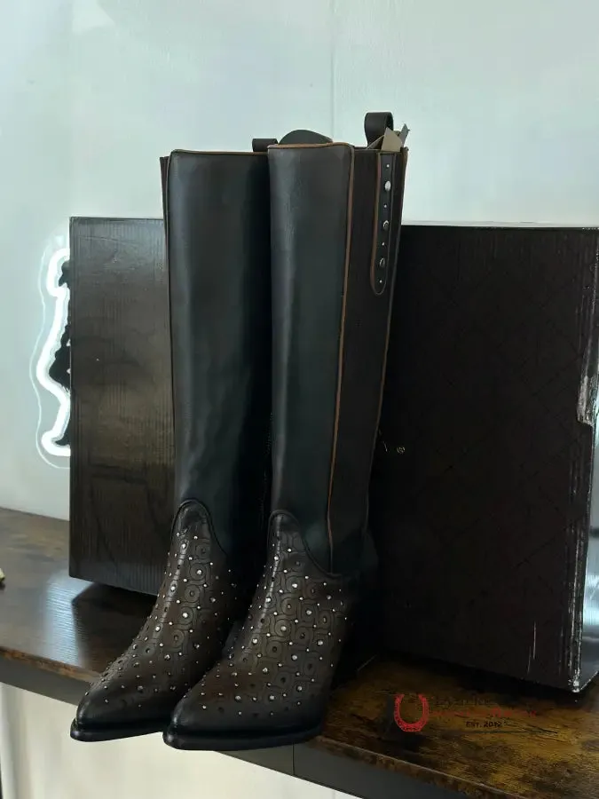 WOMENS CUADRA RES CRUST MAPLE ZIPPER & STUDS & LASER ROUND TOE TALL BOOT CU759